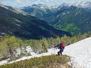 67 Il versante nord ancora innevato...